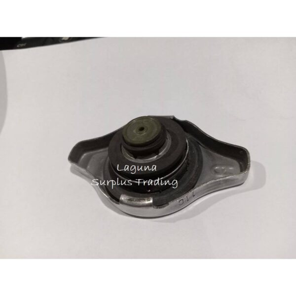 STAINLESS Japan Surplus Radiator Cap for Cars (1.1psi) USED