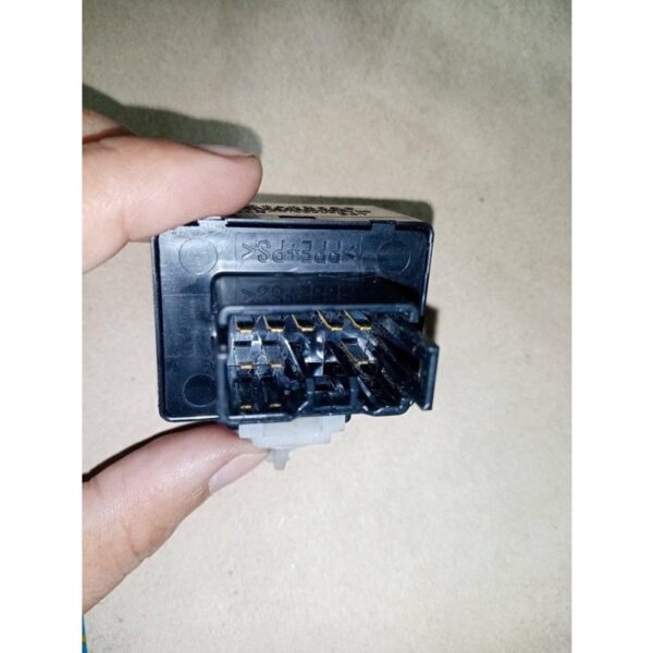 Toyota Wigo Flasher Relay 8pins USED orig made in Japan