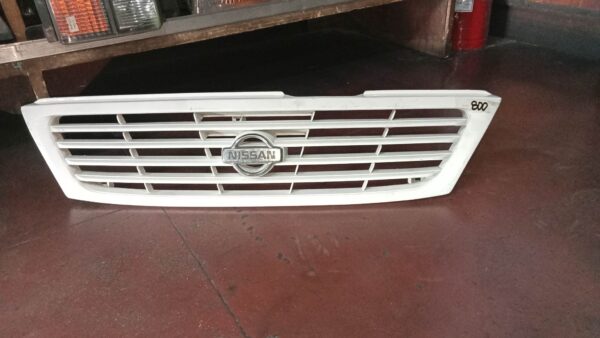 REFURBISHED NISSAN SENTRA Grille Assembly 63210-0m000 Japan Surplus